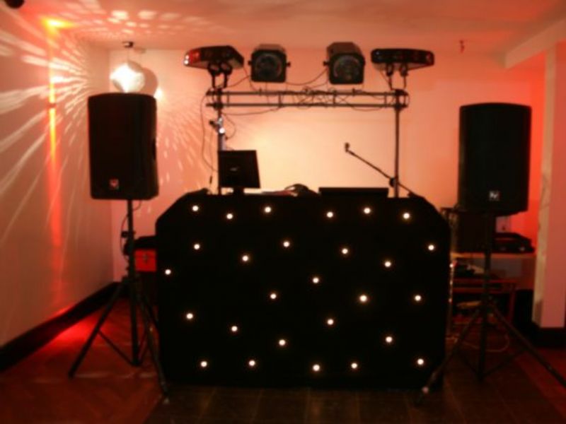 dj robbie